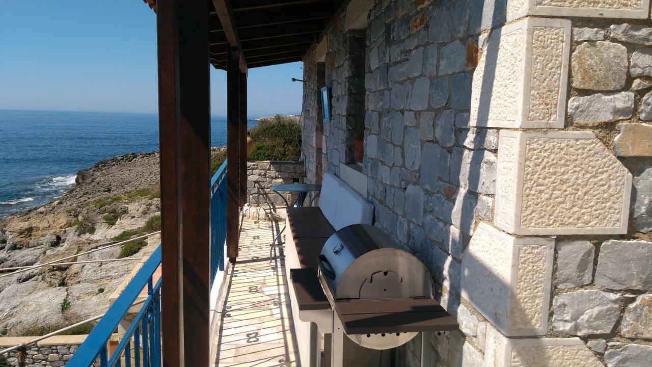 Villa Wheelhouse Trachila Mani Trakhila Exterior foto